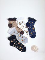 جوراب طرح گل برجسته