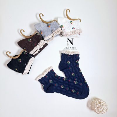 جوراب طرح شکوفه ریز